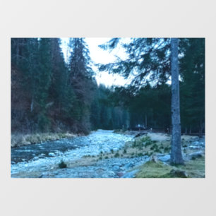 Bruisende Bergstroom – Wilde Natuur Roemenië Raamsticker