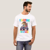 Brullend naar de 6e klas Dinosaurus T-shirt (Voorkant volledig)