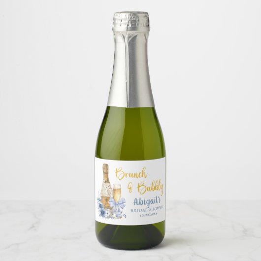 BRUNCH & BUBBLY Blauwe Bloemige Bruidsfeest Sparkling Wijnetiket (Voorkant)