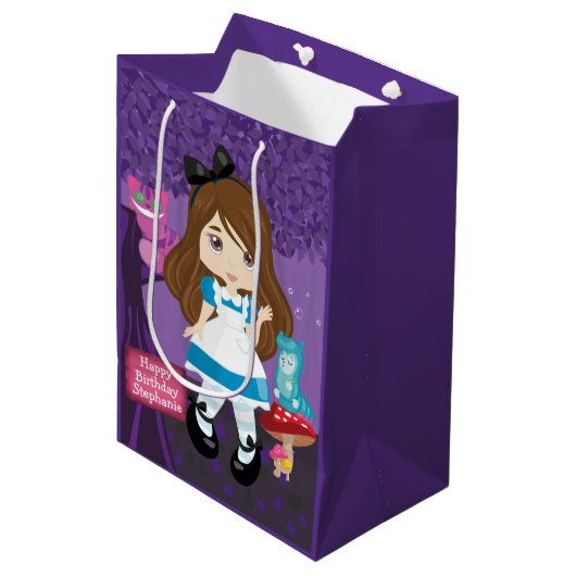 Brunette Alice in Wonderland Personalized Medium Cadeauzakje (Voorkant Gekanteld)
