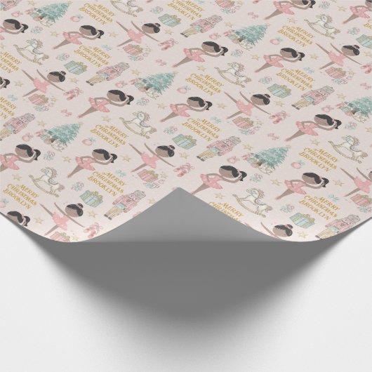 Brunette Ballerina Personalized Nutkraker Cadeaupapier (Hoek)