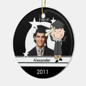 Brunette Boy Afstuderen Gepersonaliseerd Foto Keep Keramisch Ornament (Links)