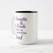 brunette en blonde onafscheidbare band tweekleurige koffiemok (Voorkant links)