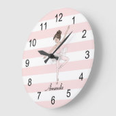 Brunette girl ballerina passe klassieker grote klok (Hoek)