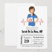 Brunette Girl Medical School Afstuderen Invite Kaart (Voorkant / Achterkant)