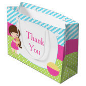 Brunette Girl Sleepover Slumber Party Birthday Groot Cadeauzakje (Achterkant Gekanteld)