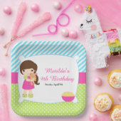 Brunette Girl Slumber Party Papieren Bordje (Feest)