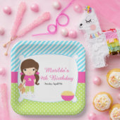 Brunette Girl Slumber Party Papieren Bordje (Feest)