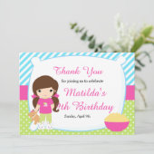 Brunette Haired Girl Sleepover Slumber Birthday Bedankkaart (Staand voorkant)