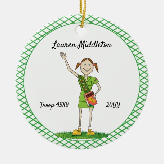 Brunette Junior Girl Scouting Green Crosshatch Keramisch Ornament (Voorkant)