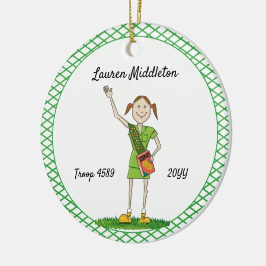 Brunette Junior Girl Scouting Green Crosshatch Keramisch Ornament (Links)