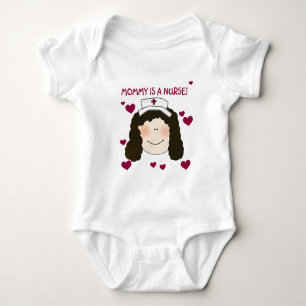 Brunette mammie is een verpleegster T-shirts en ca