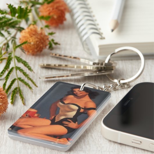 Brunette pin-up sleutelhanger (Voorkant Rechts)