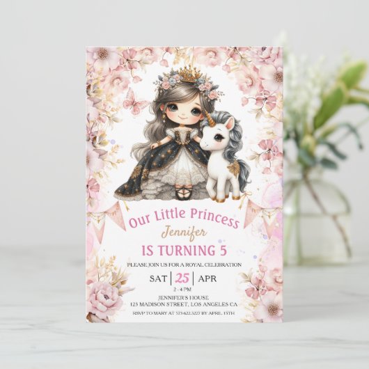 Brunette Prinses Eenhoorn 5e Verjaardag Uitnodigin Kaart (Staand voorkant)