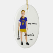 Brunette Vrouw Lacrosse Player in blauw en geel Keramisch Ornament (Rechts)