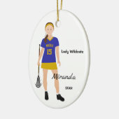 Brunette Vrouw Lacrosse Player in blauw en geel Keramisch Ornament (Links)