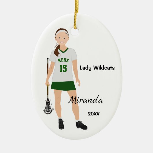 Brunette Vrouw Lacrosse Player in Green and White Keramisch Ornament (Voorkant)