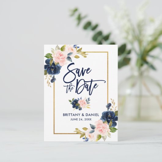 Brush Script Roze Blauw Bloemen Goud Save the Date Aankondigingskaart (Staand voorkant)