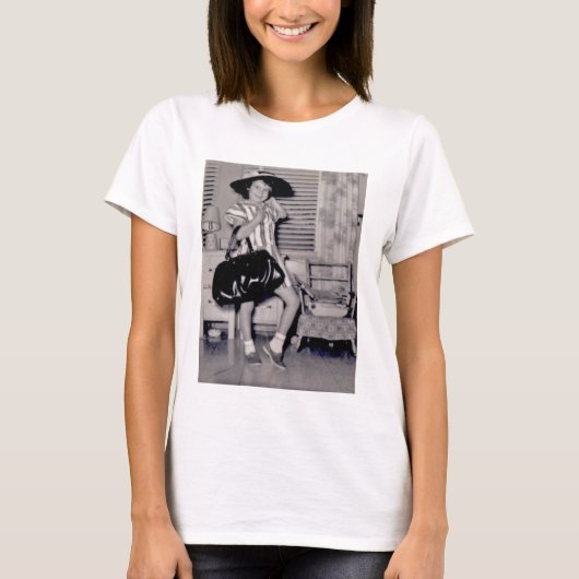 BRUTAAL MEISJE T-SHIRT (Voorkant)