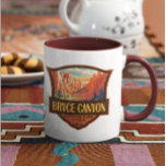 Bryce Canyon National Park Travel Art Vintage Mok<br><div class="desc">Bryce Canyon vectorkunstwerk ontwerp. Het park is een spuitreservaat in het zuiden van Utah,  bekend om gekruiste hadots,  die spinvormige rotsformaties zijn.</div>