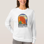 Bryce Canyon National Park Utah T-Shirt<br><div class="desc">Bryce Canyon vectorkunstwerk ontwerp. Het park is een spuitreservaat in het zuiden van Utah, bekend om gekruiste hadots, die spinvormige rotsformaties zijn.</div>