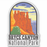 Bryce Canyon National Park Utah Vintage Sticker<br><div class="desc">Bryce Canyon vectorkunstwerk ontwerp. Het park is een spuitreservaat in het zuiden van Utah,  bekend om gekruiste hadots,  die spinvormige rotsformaties zijn.</div>