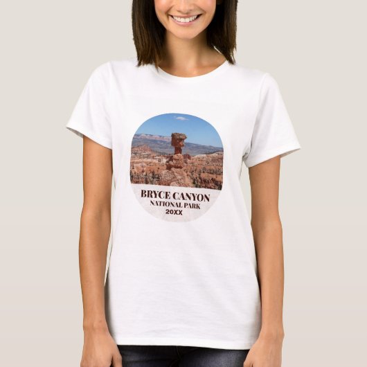 Bryce Canyon T-Shirt - Personaliseer het Jaar (Voorkant)