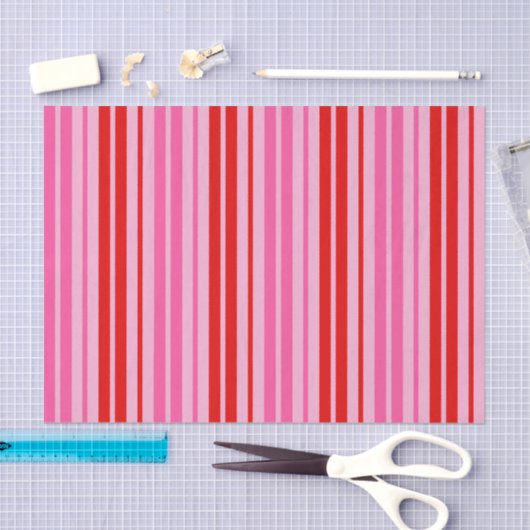 Bubblegum Roze Rood Verticale Strepen Design Tissuepapier (Craft)