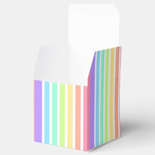 Bubblegumregenboog en witte strepen bedankdoosjes (Geopend)