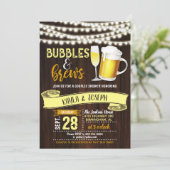 Bubbles & Brews Koppel Bruiloft Uitnodiging (Staand voorkant)