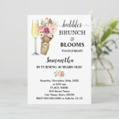 Bubbles Brunch & Blooms Roze Bloemen Verjaardag Kaart (Staand voorkant)