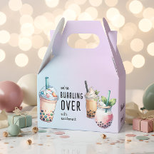 Bubbling over met opwinding bobba thee verjaardag