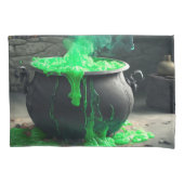 Bubbling Witch's Cauldron Halloween Kussensloop (Voorkant)