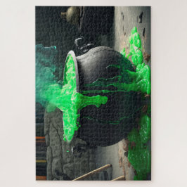 Bubbling Witch's Cauldron Halloween Legpuzzel