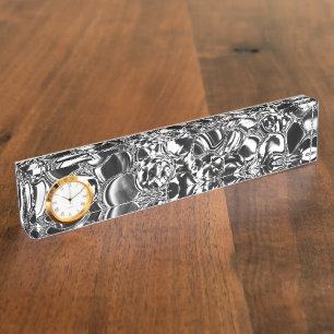 Bubels van glas of van metallisch donker? naambordje