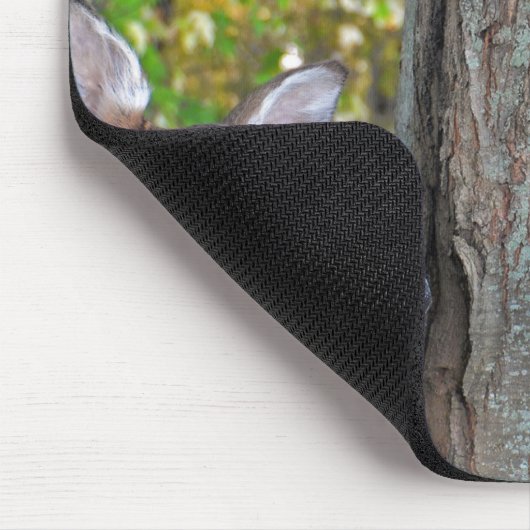 buck and do by carved hart on tree muismat (Hoek)