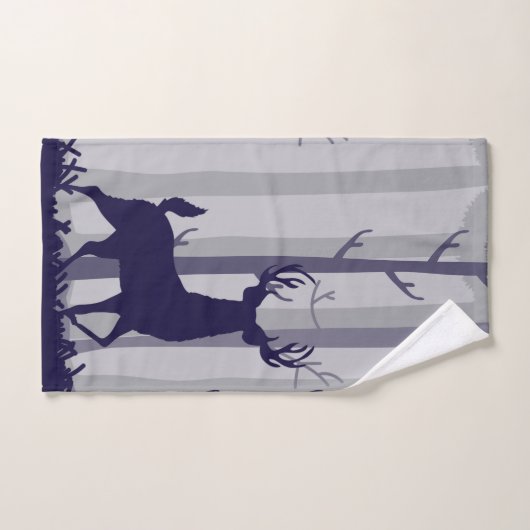 Buck Deer Foggy Forest Scene Bad Handdoek (Handdoek)