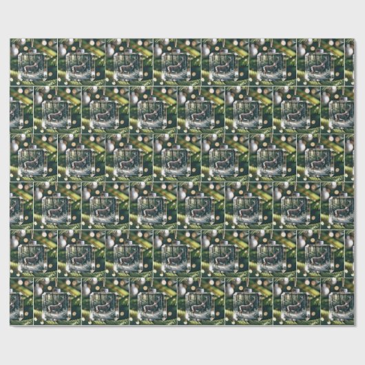 Buck Deer Ornament op Pine Tree Cadeaupapier (Vlak)