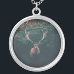 Buck Deer Wild Animal Zilver Vergulden Ketting<br><div class="desc">Buck Deer Wild Animal Deze wilde buck foto is betoverend...  en de perfecte om naar huis te brengen. De bomen op de achtergrond verdwijnen in camouflage. U kunt het personaliseren door tekst toe te voegen.</div>