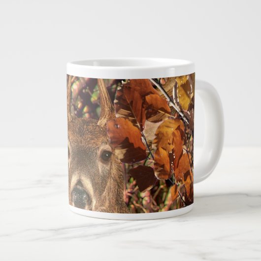 Buck in Herfst Camo White Tail Deer Grote Koffiekop (Voorkant rechts)