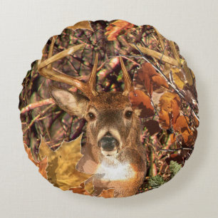 Buck in Herfst seizoen scene White Tail Deer Rond Kussen