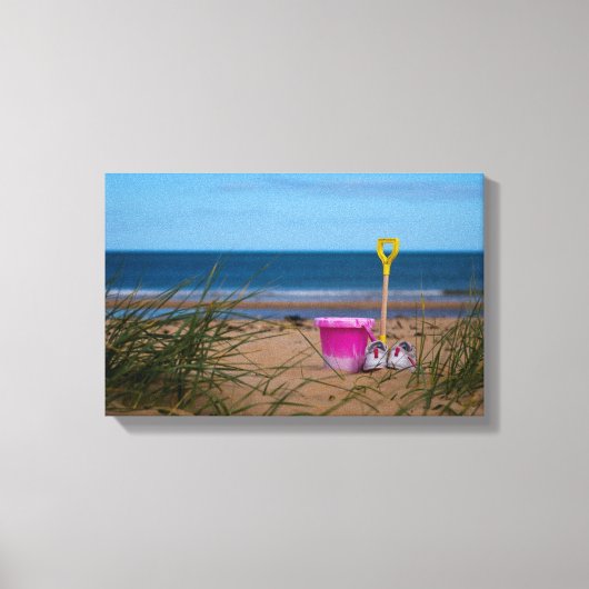Bucket en spaak op Dornoch Beach Canvas Afdruk (Voorkant)