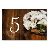 Bucket en White Daisies Barn Wedding Table Number Kaart (Voorkant)