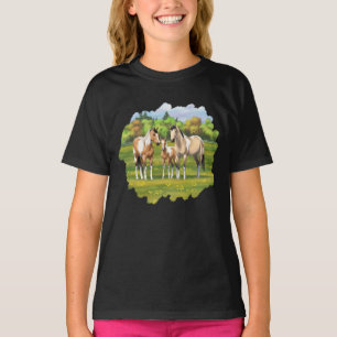 Buckskin deun verfpaarden in zomerdeeg t-shirt