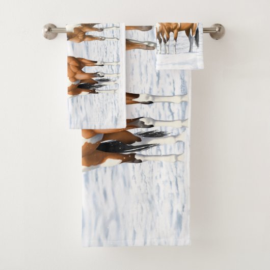 Buckskin Paint Horses in sneeuw Bad Handdoek (Insitu)