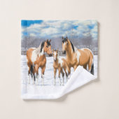 Buckskin Paint Horses in sneeuw Bad Handdoek (Wasdoekje)