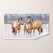 Buckskin Paint Horses in sneeuw Bad Handdoek (Handdoek)