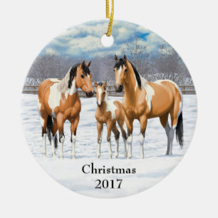 Buckskin Paint Horses in sneeuw Keramisch Ornament