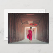 Buddhist Monk with Red Umbrella Briefkaart (Voorkant / Achterkant)