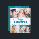 Budget 3 foto Happy Hanukkah Turquoise Stars Kaart<br><div class="desc">"Happy Hanukkah." Fun, speels, griezelige handgemaakte typografie en een willekeurige ster van David-patroon in lichtturquoise blauw, allemaal overspelende, lichtaqua blauwe hand getekende lijnen op een witte achtergrond, samen met 3 foto's van uw keuze, helpen u in het Hanukkah te werken. De hand getrokken turquoise lijnen bedekken een blauwgroen blauwe achtergrond...</div>